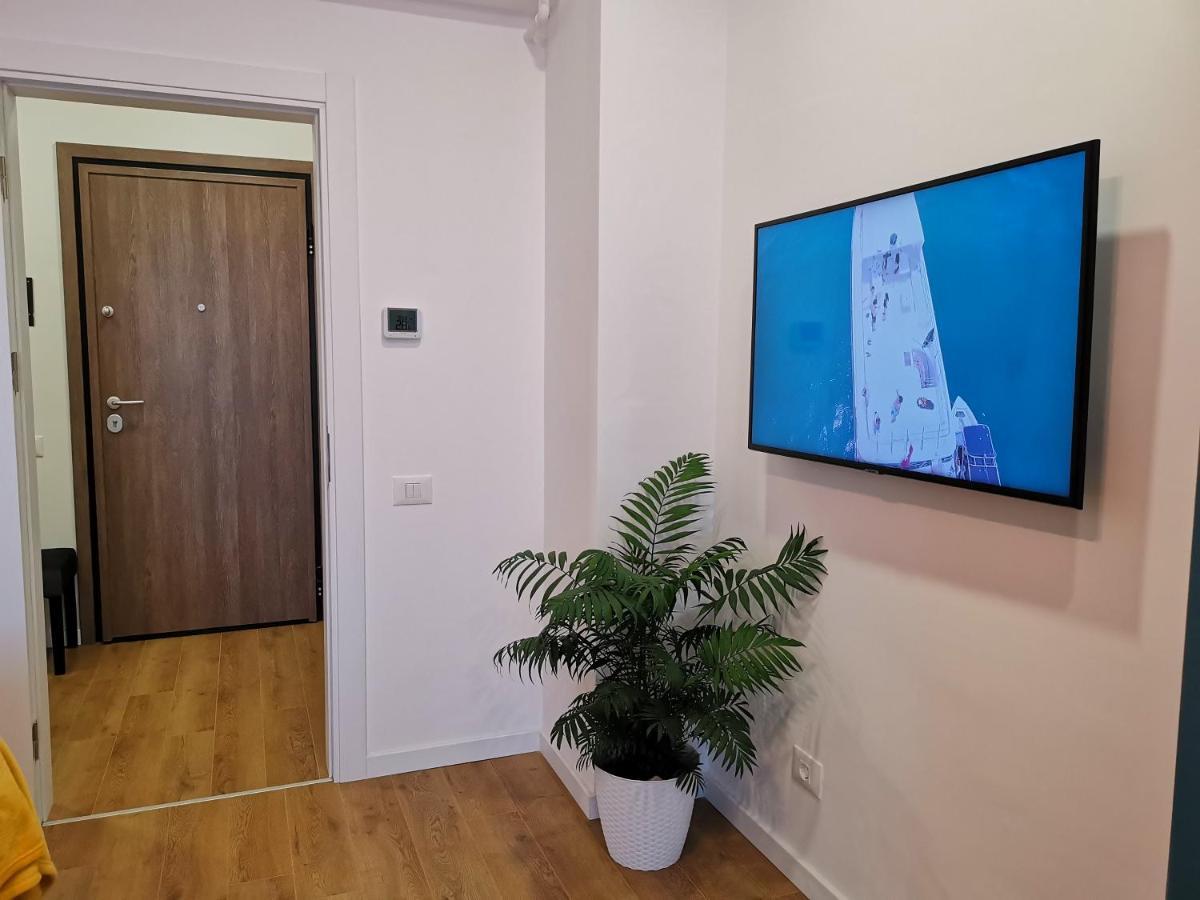 Sunset Bucharest Rebreanu Apartment Exterior foto